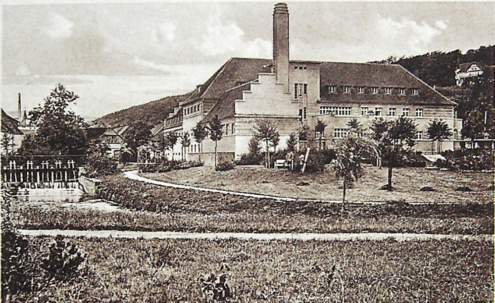 Gradierwerk-Paar im Ort Bad Salzdetfurth