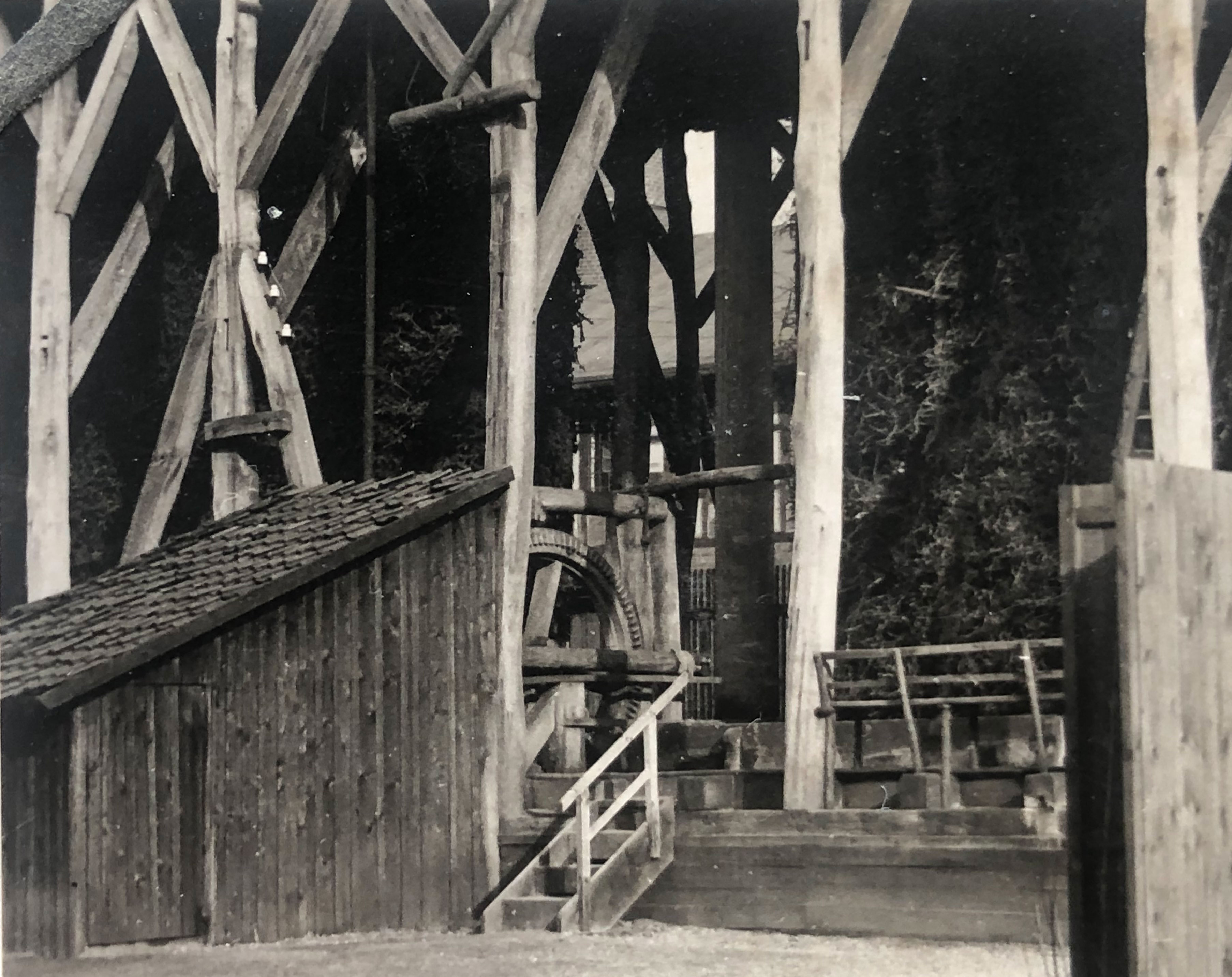 Gradierwerk-Paar im Ort Bad Salzdetfurth